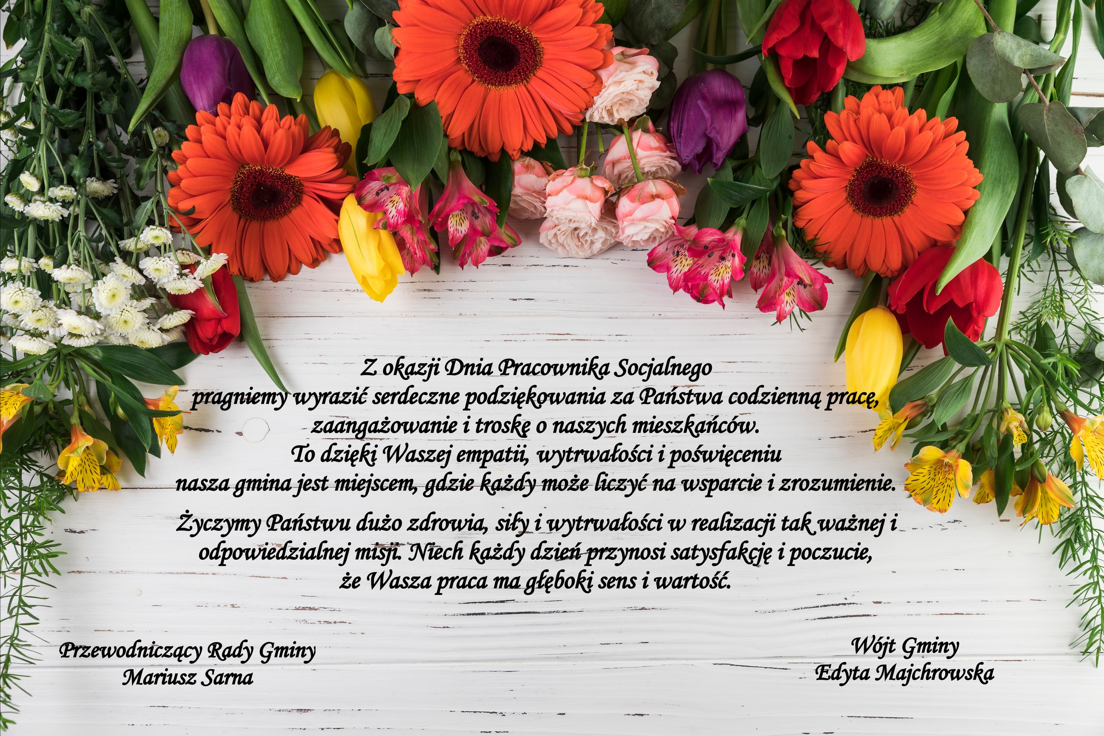 treść życzeń na Dzień Pracownika Socjalnego z kwiatami w tle